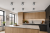 Betonowy plafon CULLO Sollux SL.0645 łączy minimalistyczną formę z naturalną strukturą szarego betonu. Kompaktowa tuba 14 × 14 × 14 cm sprawdzi się w kuchni, korytarzu, salonie lub gabinecie. Źródło światła GU10 kupisz osobno.