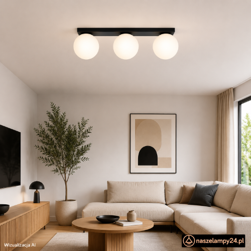 Czarny plafon YOLI 3 Sollux łączy minimalistyczną stalową podstawę z trzema białymi kulami ze szkła. Model 3xG9 LED pasuje do wnętrz nowoczesnych, loftowych i skandynawskich. Wymiary lampy: 50 × 12 × 14,5 cm.