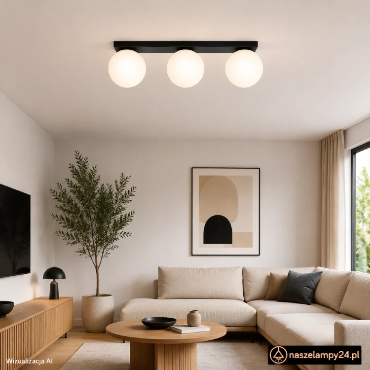Czarny plafon YOLI 3 Sollux łączy minimalistyczną stalową podstawę z trzema białymi kulami ze szkła. Model 3xG9 LED pasuje do wnętrz nowoczesnych, loftowych i skandynawskich. Wymiary lampy: 50 × 12 × 14,5 cm.