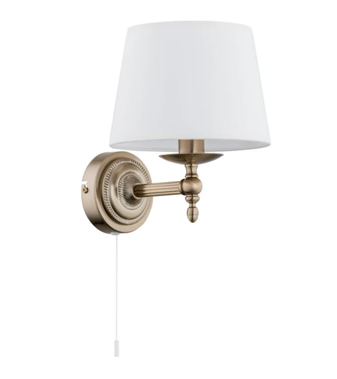 Kinkiet klasyczny ROKSANA Alfa 16070 zachwyca eleganckim wykończeniem w kolorze patyny i białym abażurem. Dekoracyjne detale podkreślą wystrój salonu, sypialni, holu lub gabinetu. Oprawa wykorzystuje jedno źródło światła E14.