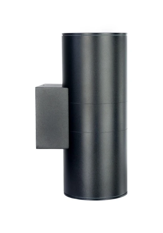 Kinkiet zewnętrzny ADELA SU-MA 2×E27 efektownie oświetli elewację w górę i w dół. Czarna, cylindryczna obudowa z aluminium pasuje do nowoczesnych budynków. Model 7001 BL ma ochronę IP54 i wymiary 30 × 11 × 17,5 cm.