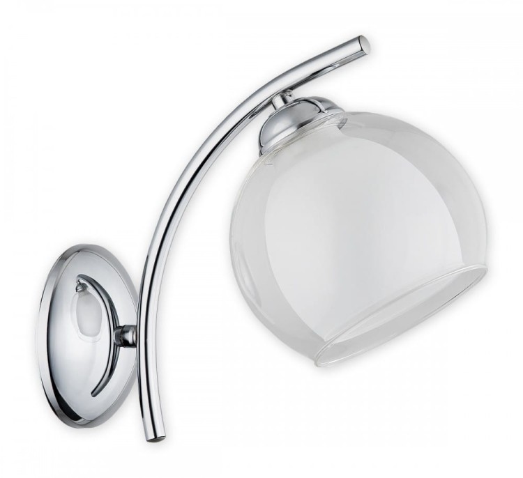 Kinkiet ALTEA O2230 K1 CH marki Lemir to elegancka lampa ścienna z chromowaną konstrukcją i dekoracyjnym szklanym kloszem. Klasyczny design doskonale sprawdzi się w salonie, sypialni, przedpokoju oraz wnętrzach glamour i modern classic.
